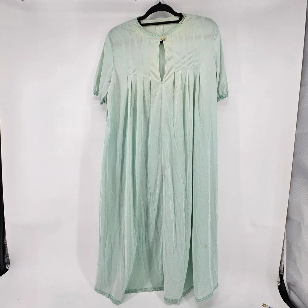 Vintage Mint Green Pleated Nightgown Lace Trim Lounge Lingerie‎ Mid-Century Med
